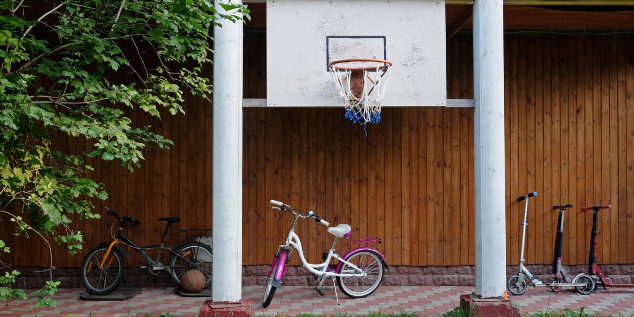 Bicycle Basketball: Shoot Hoops on Two Wheels!